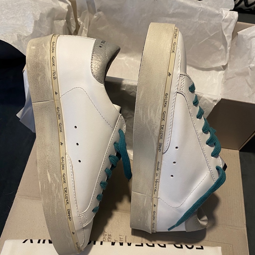 SOLD Authentic Golden goose hi star sneakers - Picture 10 of 14